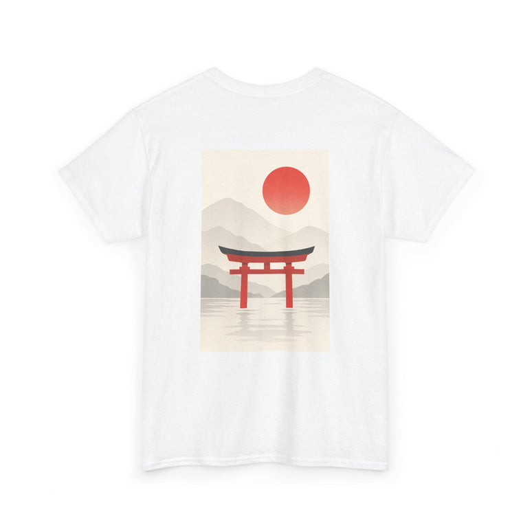 TORII BEI SONNENAUFGANG